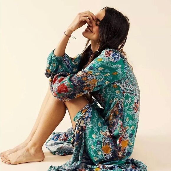 Free People Maris Printed Midi Dress
Size M NWOT
Retail $169 - Picture 5 of 9